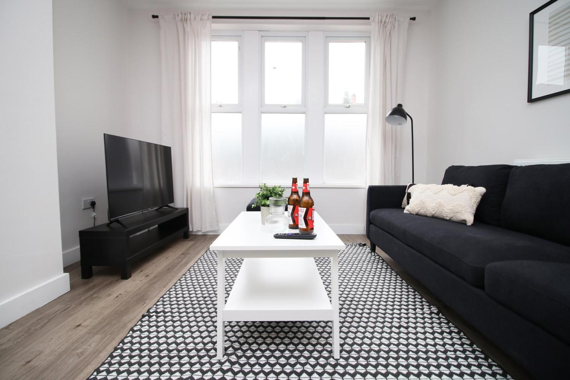 Large 5 Bedroom House - Harlequin Gardens By Ty Sa Κάρντιφ Εξωτερικό φωτογραφία